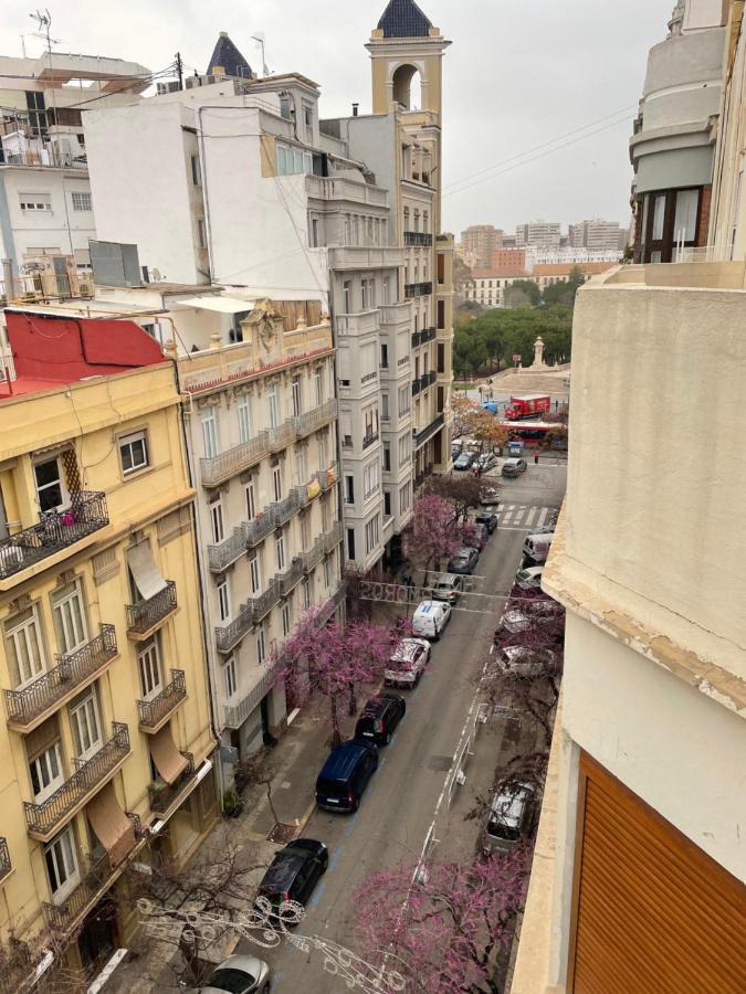 Colon Market Downtown Валенсия Экстерьер фото